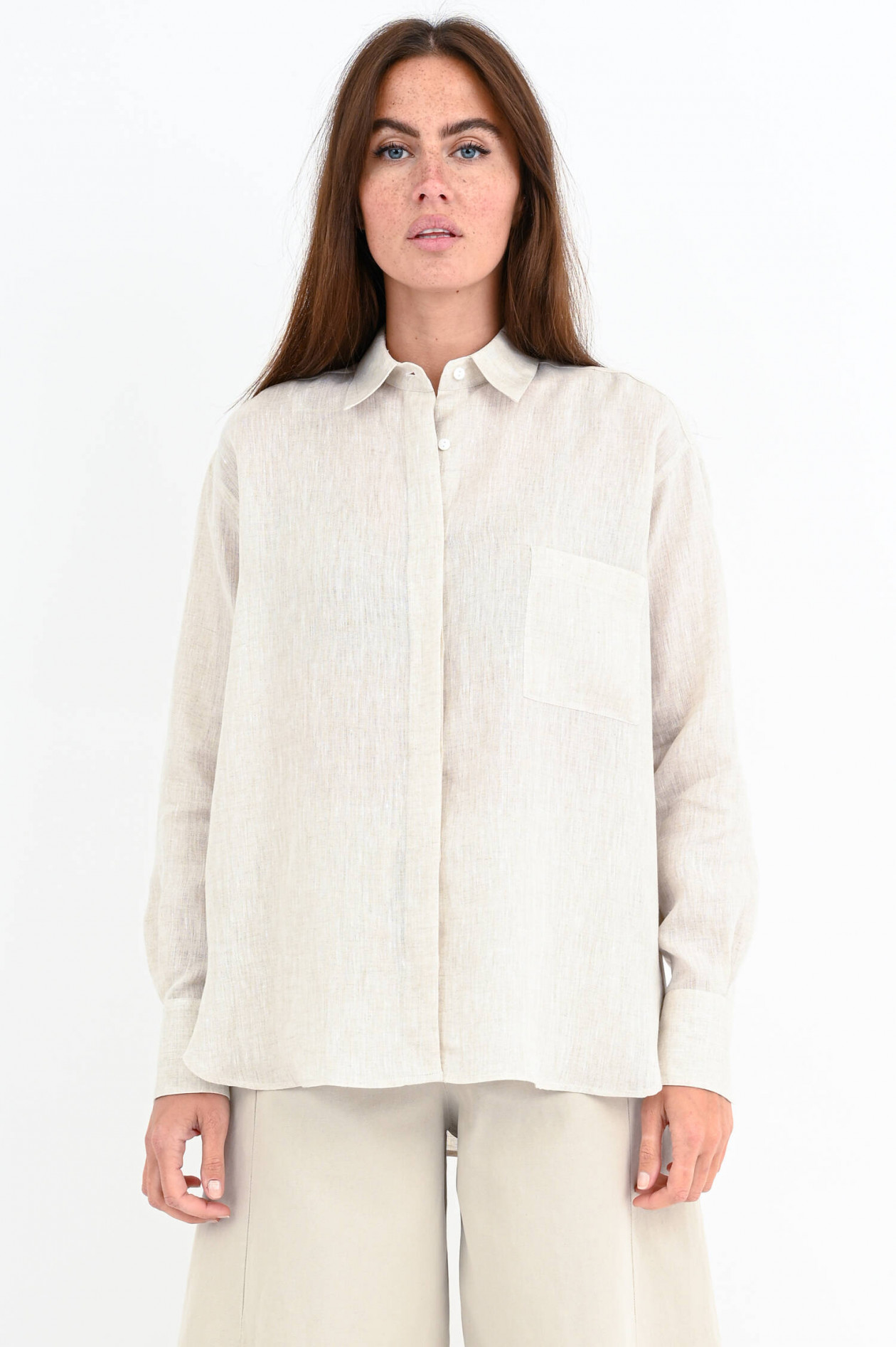 1868 Oversized Leinenbluse in Sand | GRUENER.AT