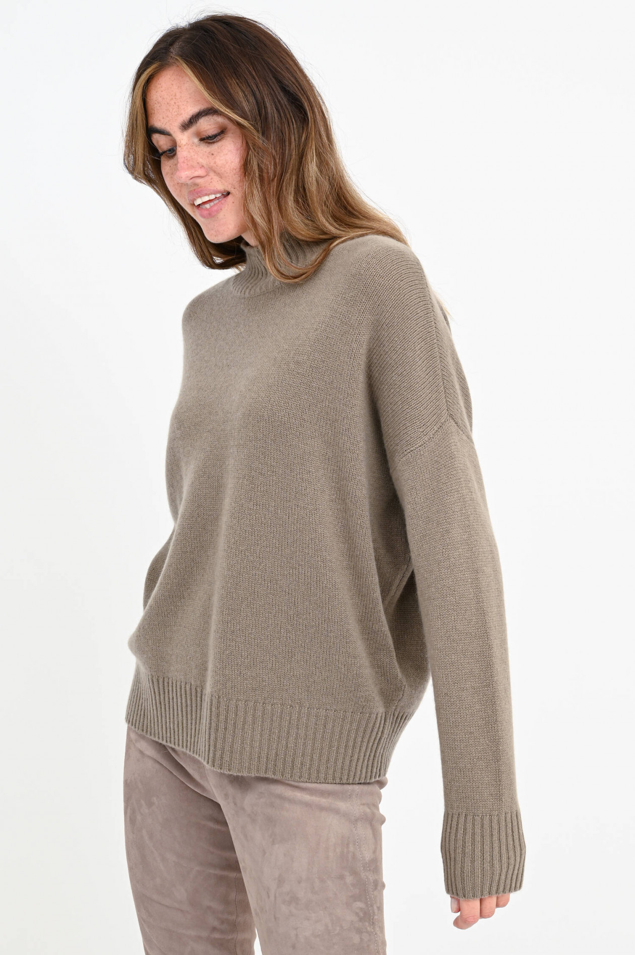 Allude Kaschmir-Pullover mit Stehkragen in Taupe | GRUENER.AT