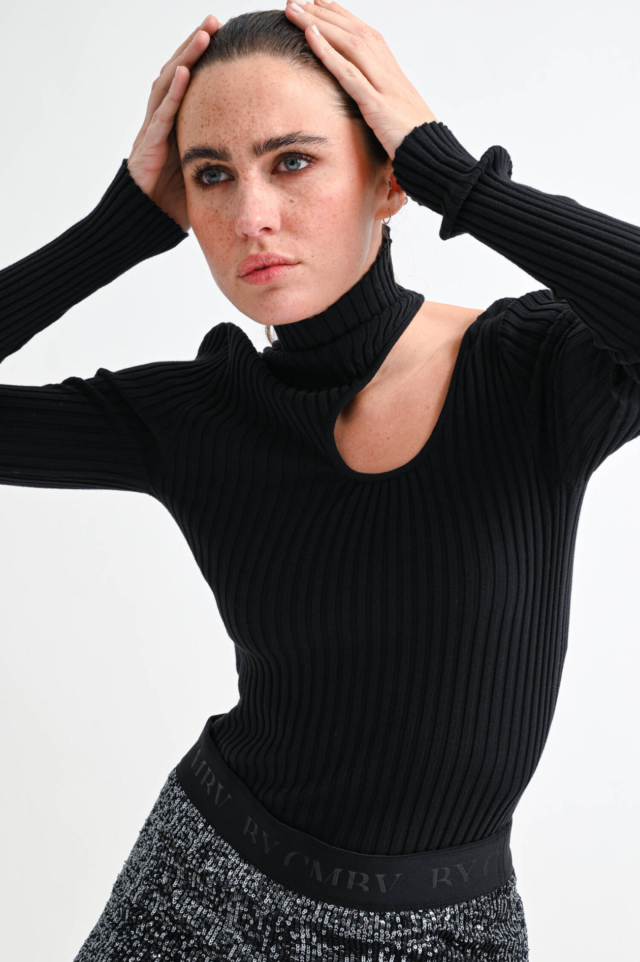 ANINE BING Turtleneck Shirt VICTORIA mit Cutout in Schwarz GRUENER.AT