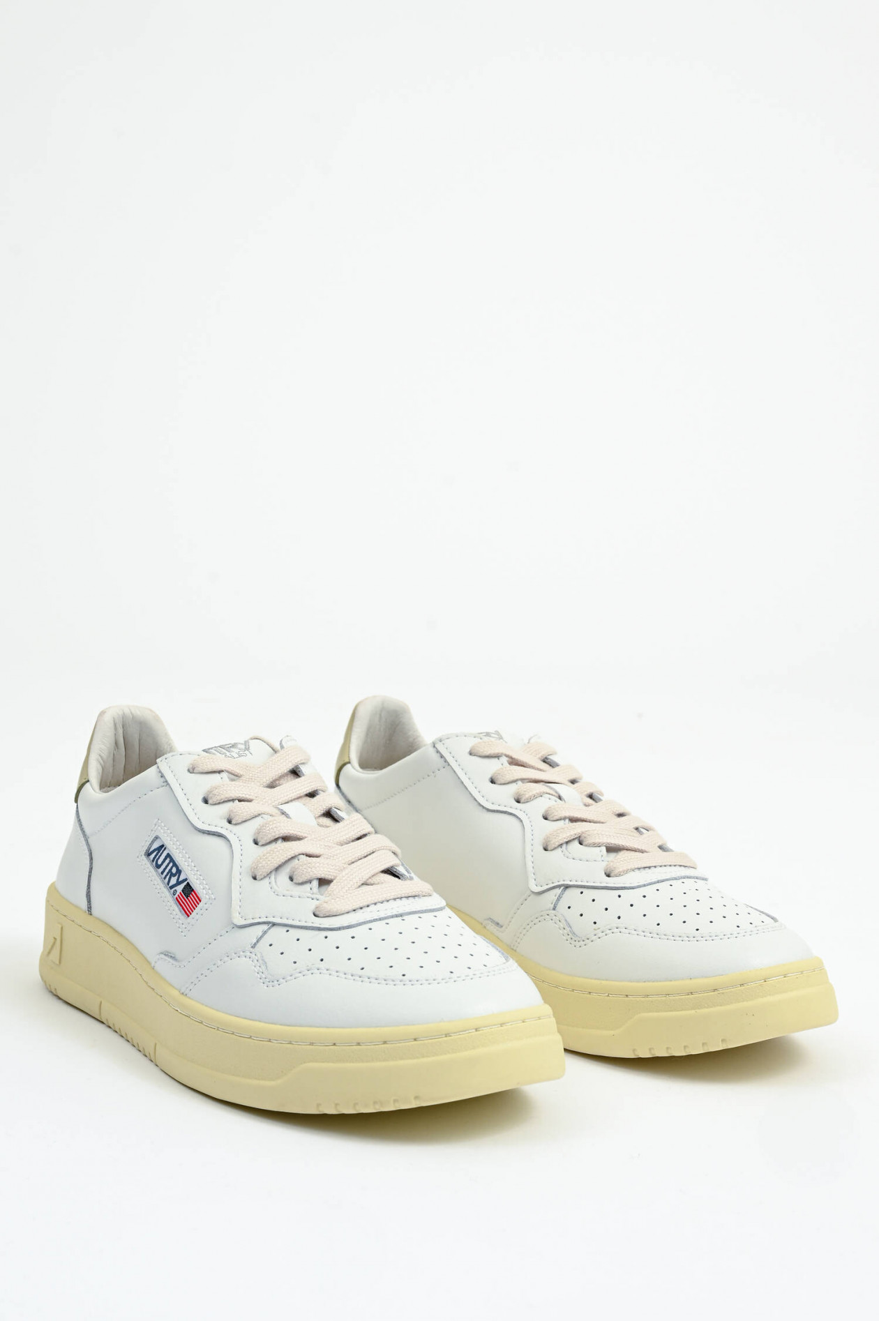 Autry Sneaker MEDALIST LOW in Weiß/Sand | GRUENER.AT