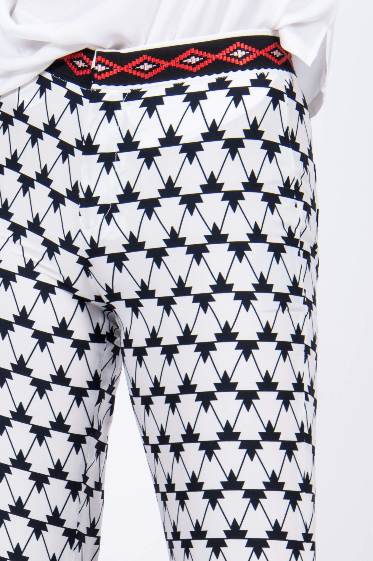 Bazar Deluxe Hose Mit Zierbordure In Weiss Schwarz Gemustert