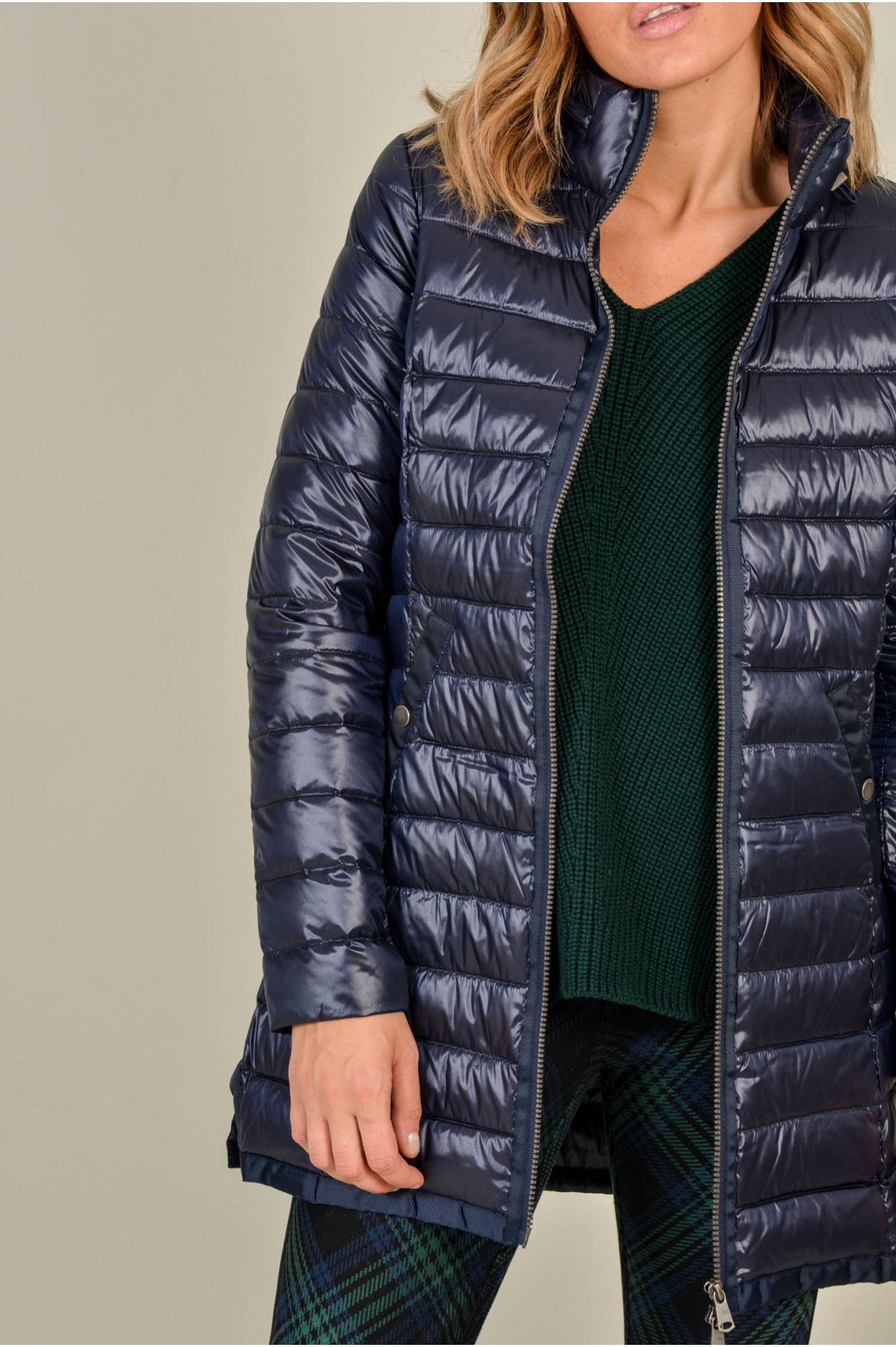 Beaumont Amsterdam Mantel In Navy Gruener At