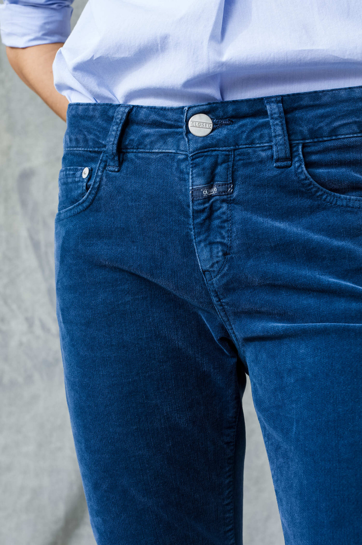 Closed baker samthose blau clearance