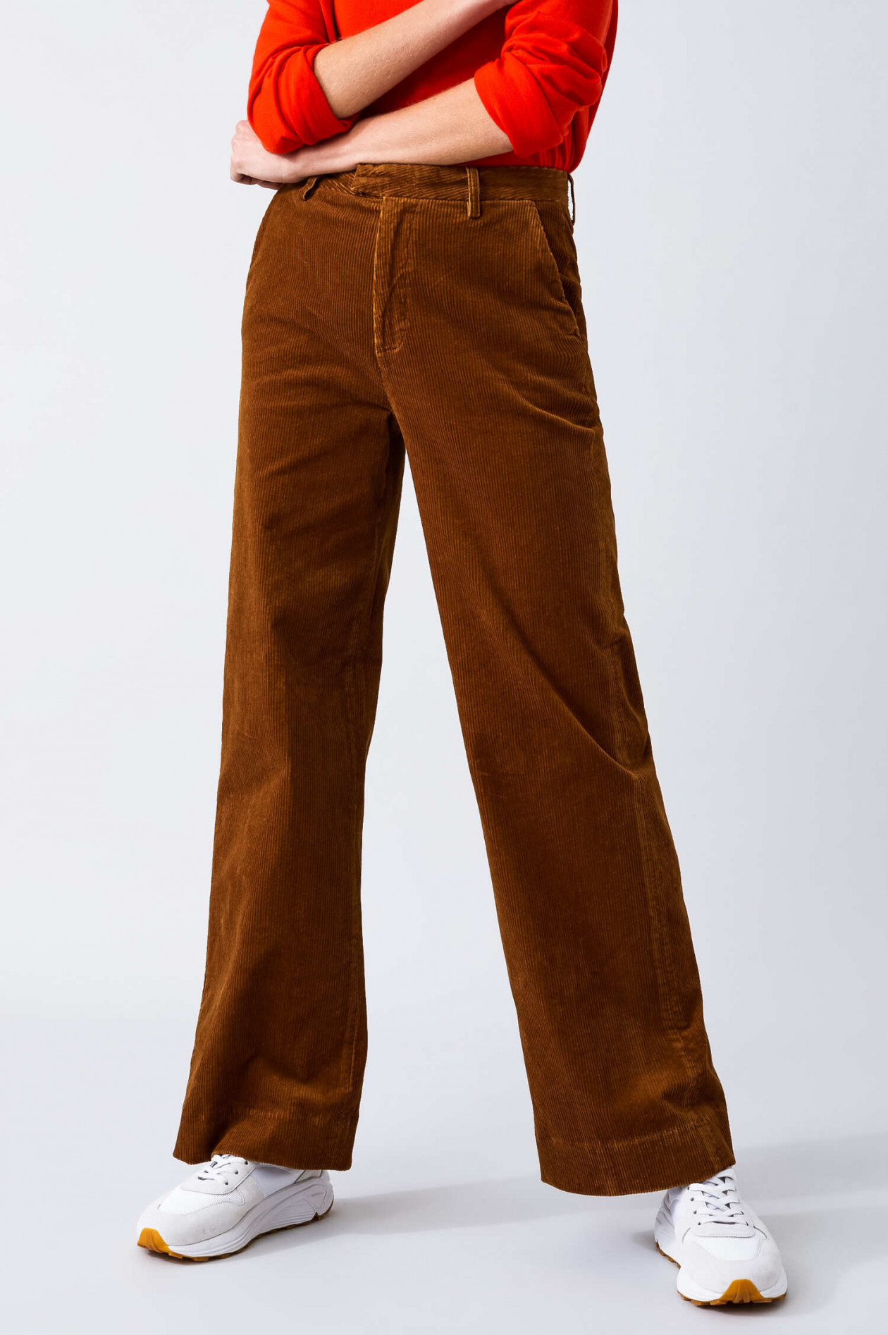 Closed Cordhose LYN in Cognac | GRUENER.AT