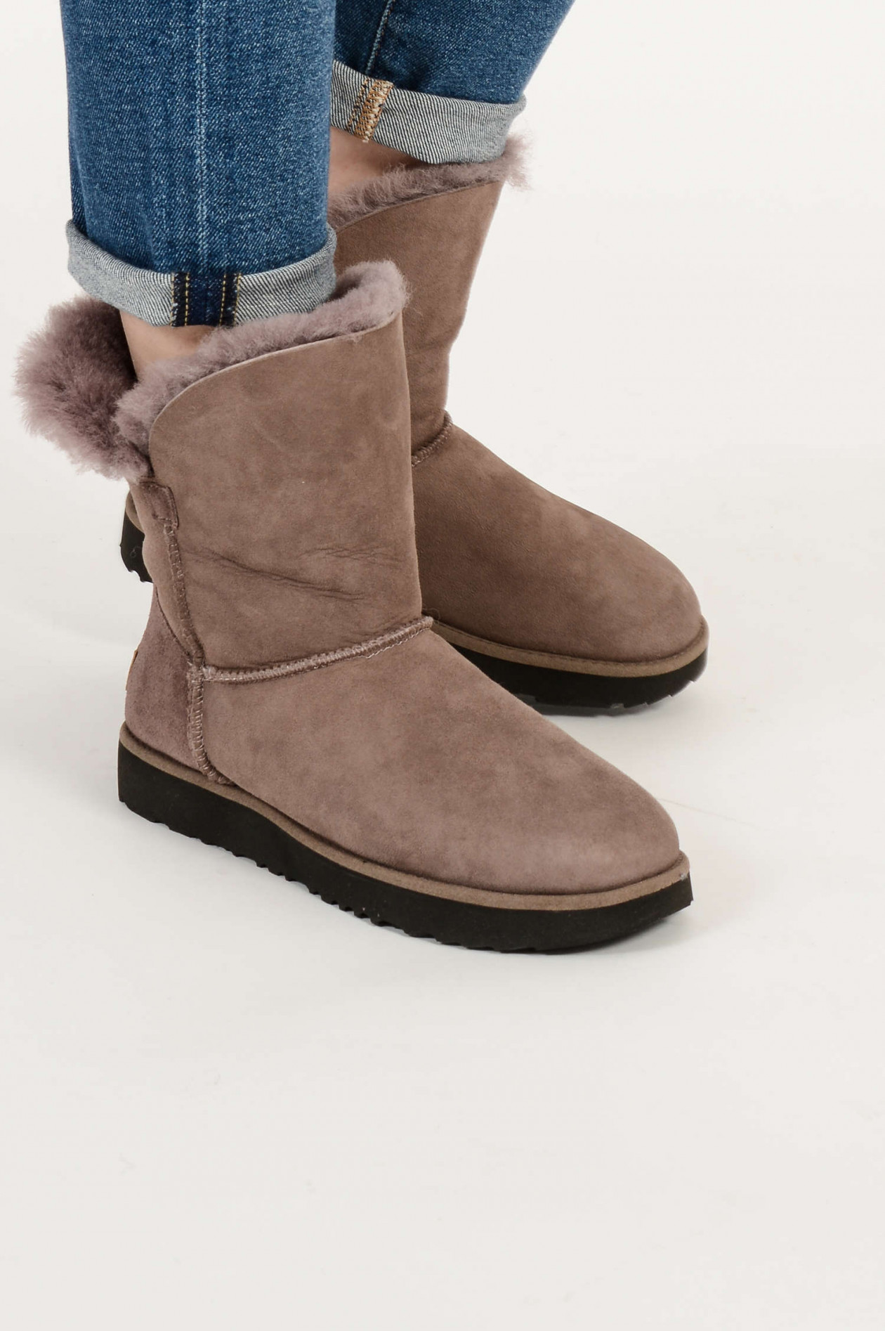 Ugg classic cuff short grau hot sale