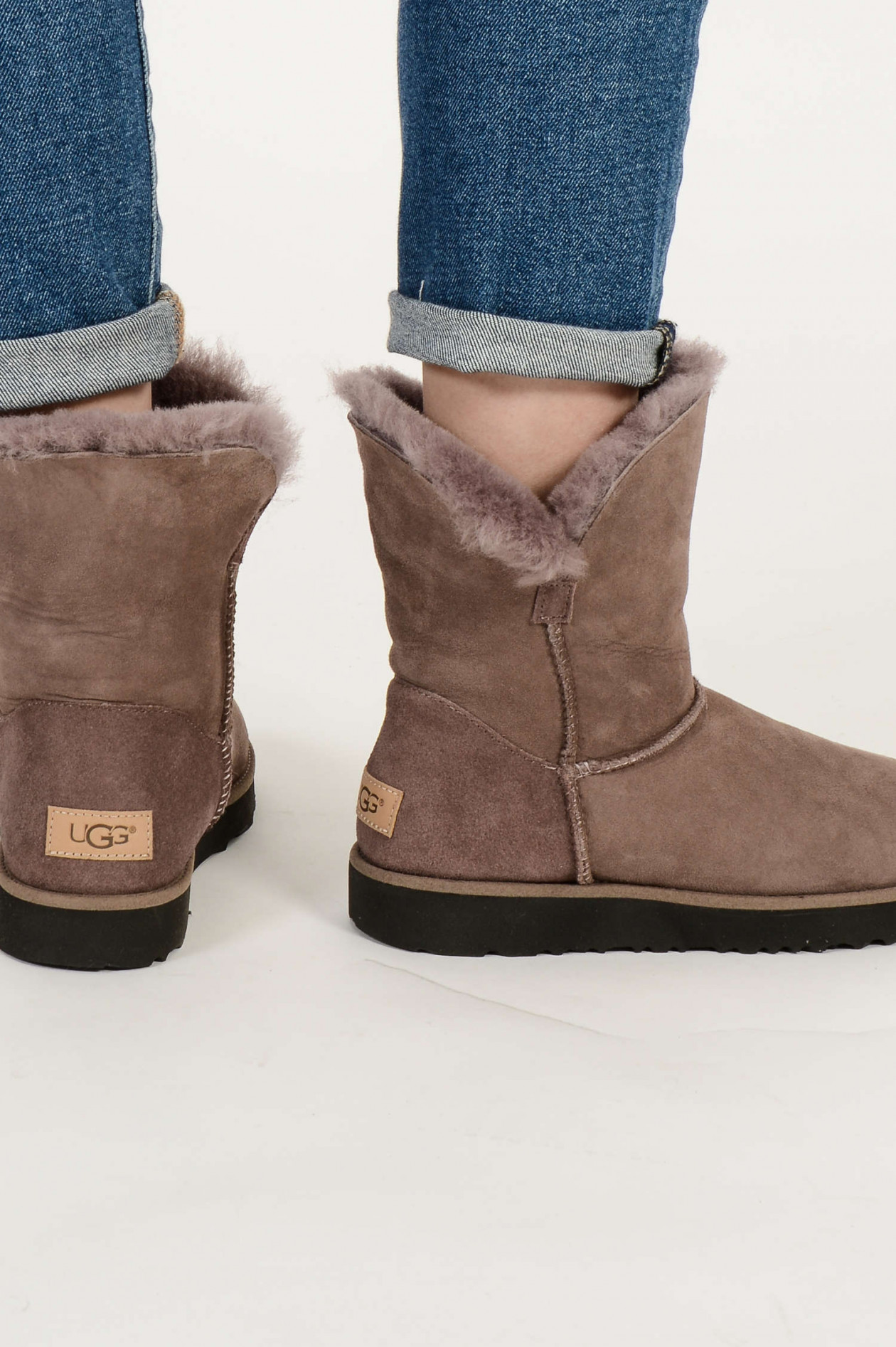 Ugg classic outlet cuff short grau