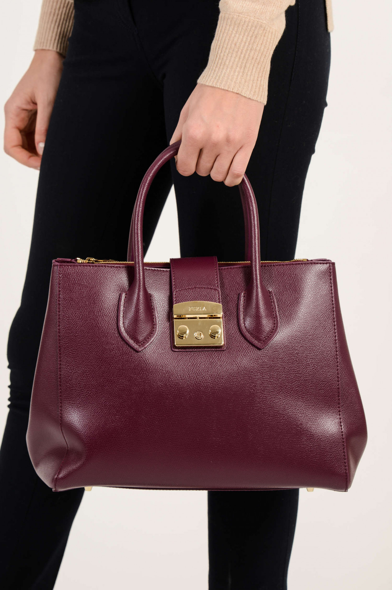Furla Tasche METROPOLIS in Bordeaux GRUENER.AT