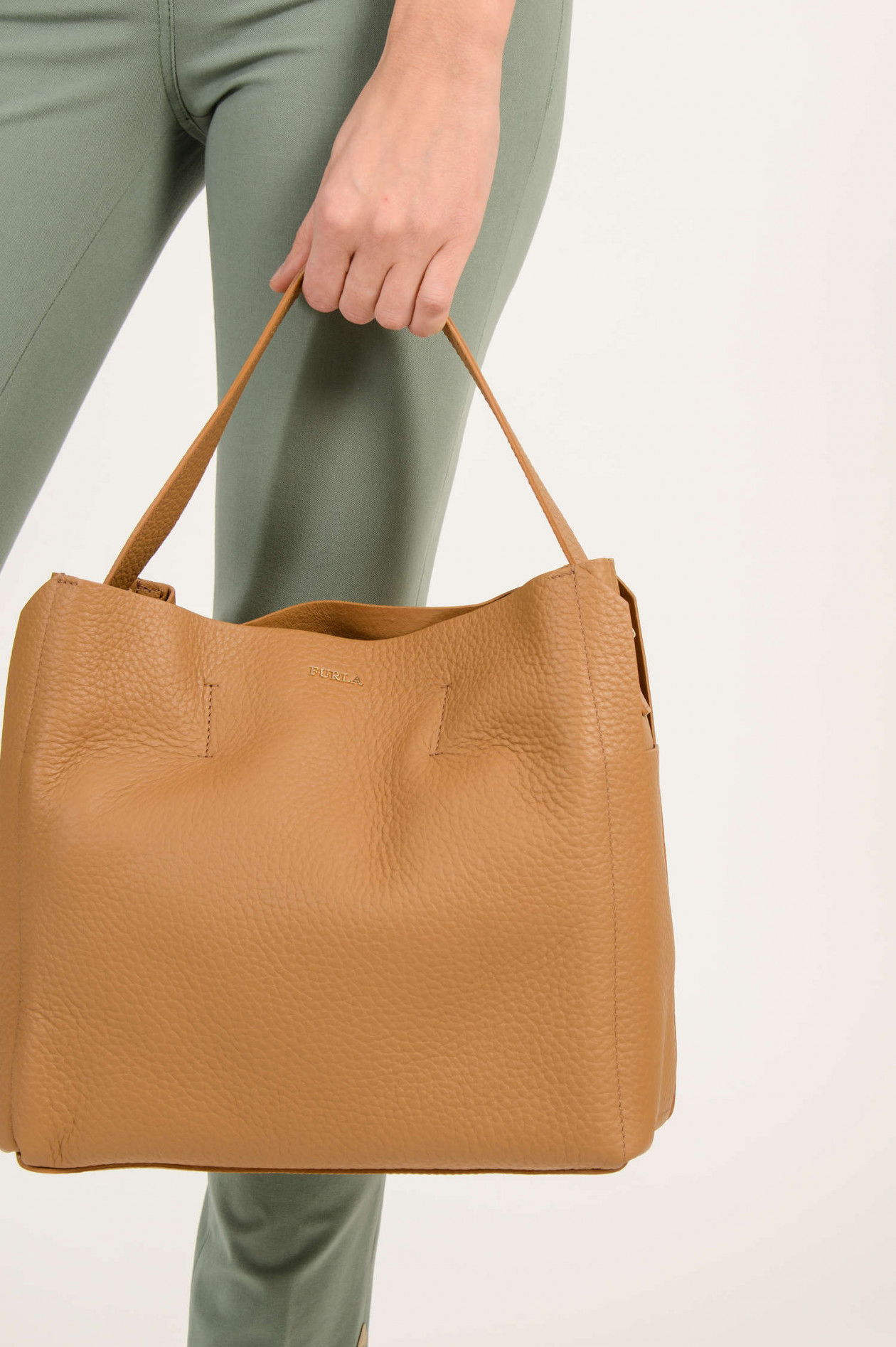 Furla Tasche CAPRICCIO in Braun GRUENER.AT