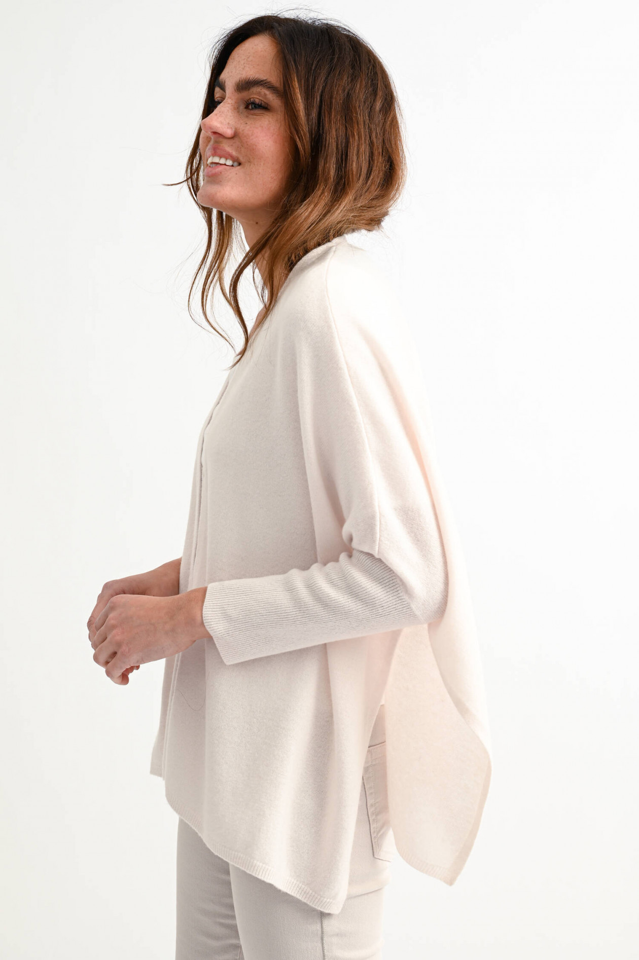 Hemisphere Cashmere Cardigan mit offenen Seiten in Creme GRUENER.AT