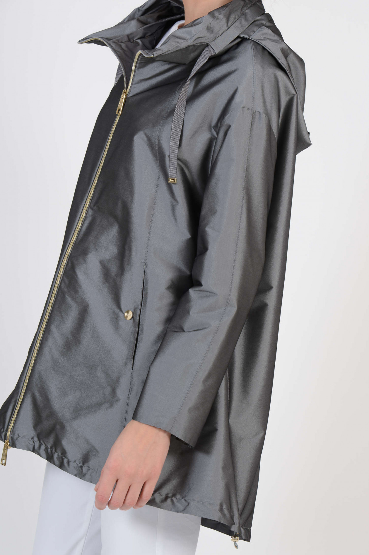 Herno Jacke aus Nylonstretch in Silber | GRUENER.AT
