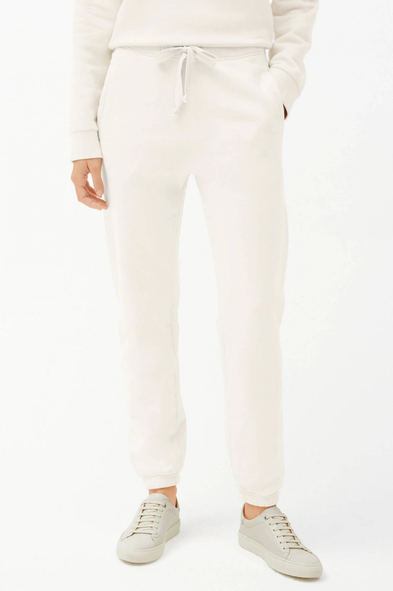 Juvia Loose Fit Sweatpants in Creme GRUENER.AT