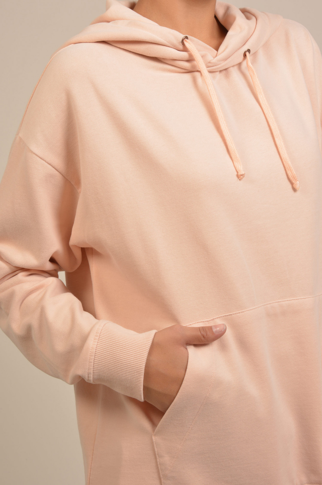 Juvia Sweatshirt mit Kapuze in Lachs | GRUENER.AT Juvia Sweatshirt mit Kapuze in Lachs | GRUENER.AT