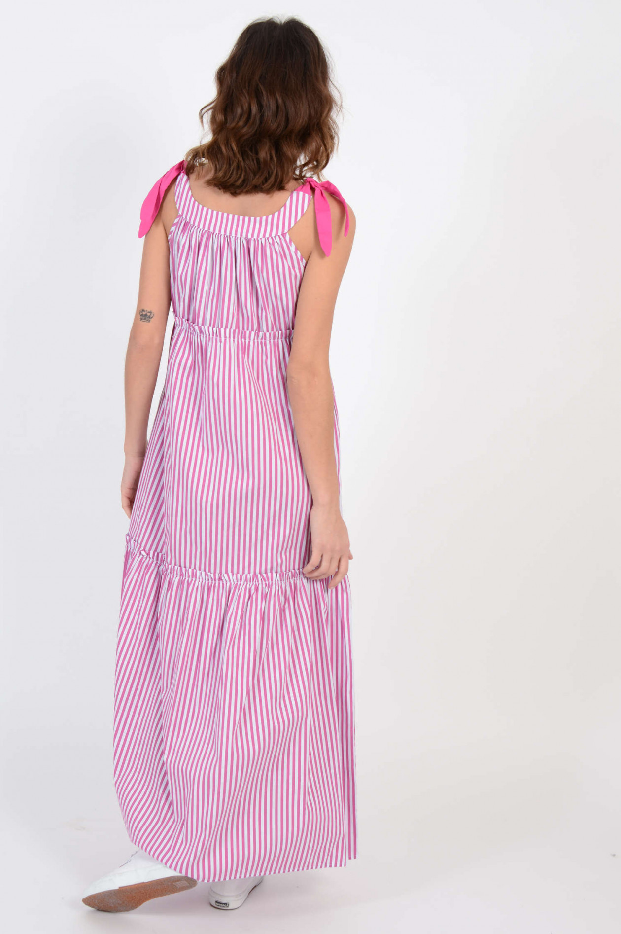 La Camicia Kleid mit Rüschen in Pink/Weiß gestreift | GRUENER.AT