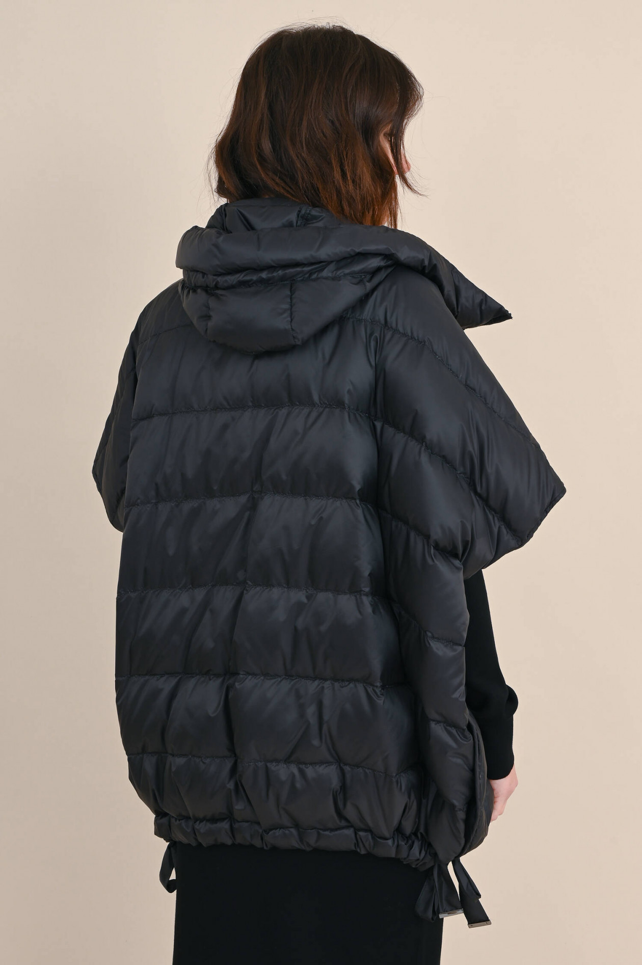 Max Mara The Cube Cape mit Kapuze in Schwarz | GRUENER.AT