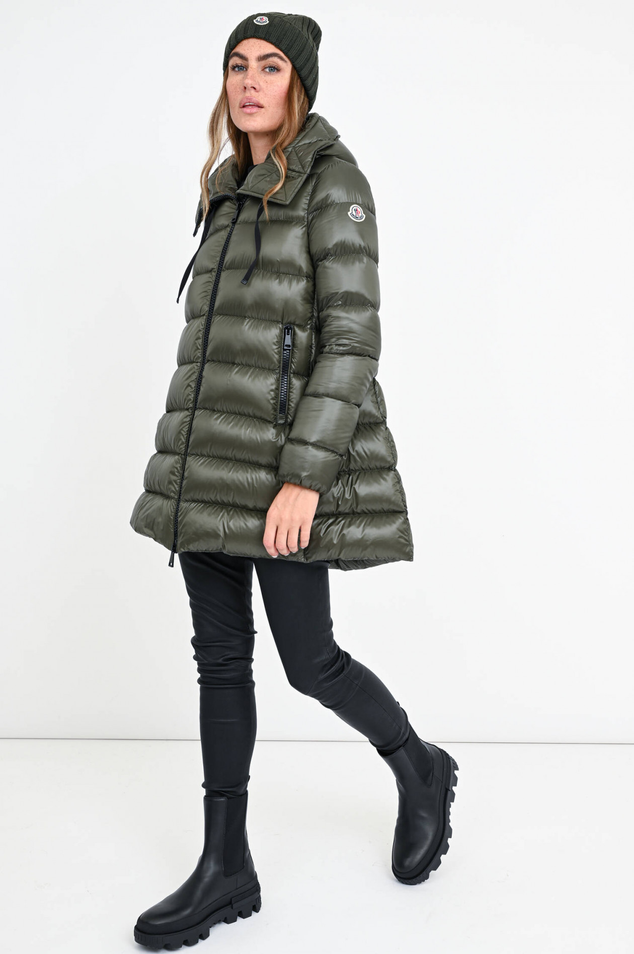 Moncler Kurzmantel SUYEN in Oliv GRUENER.AT