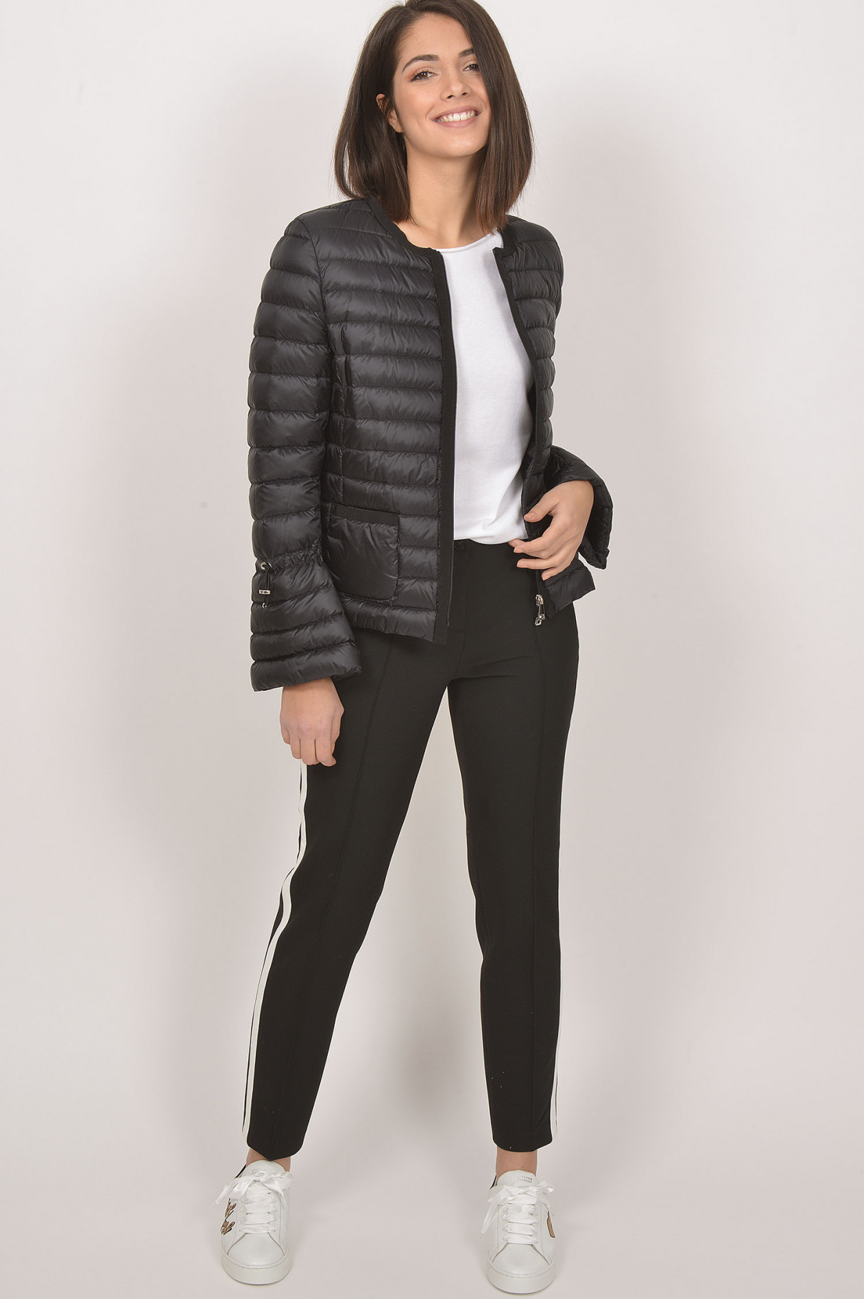 Moncler almandin jacket deals