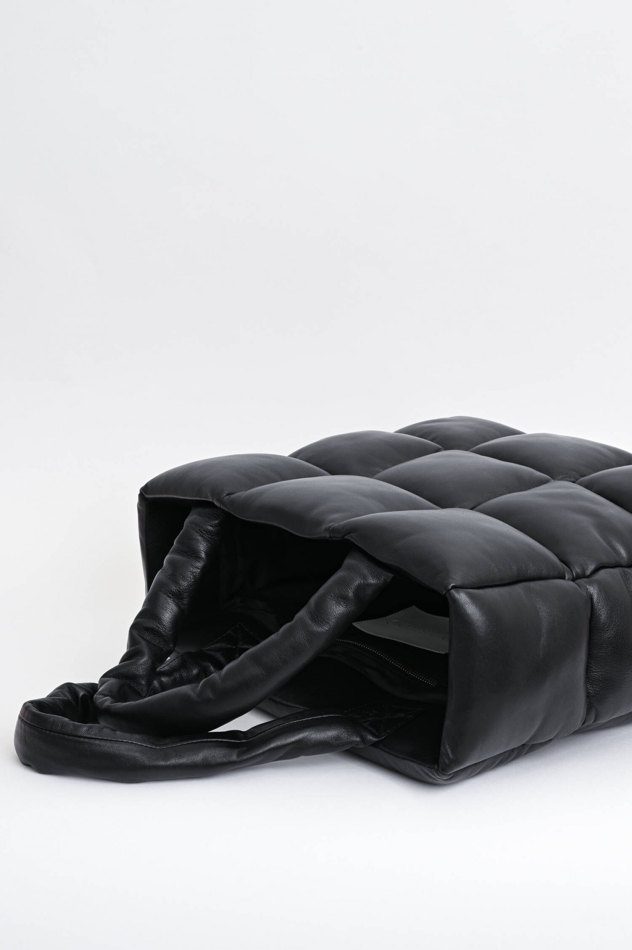 Stand Studio Polster Stepp Shopper ASSANTE in Schwarz GRUENER.AT