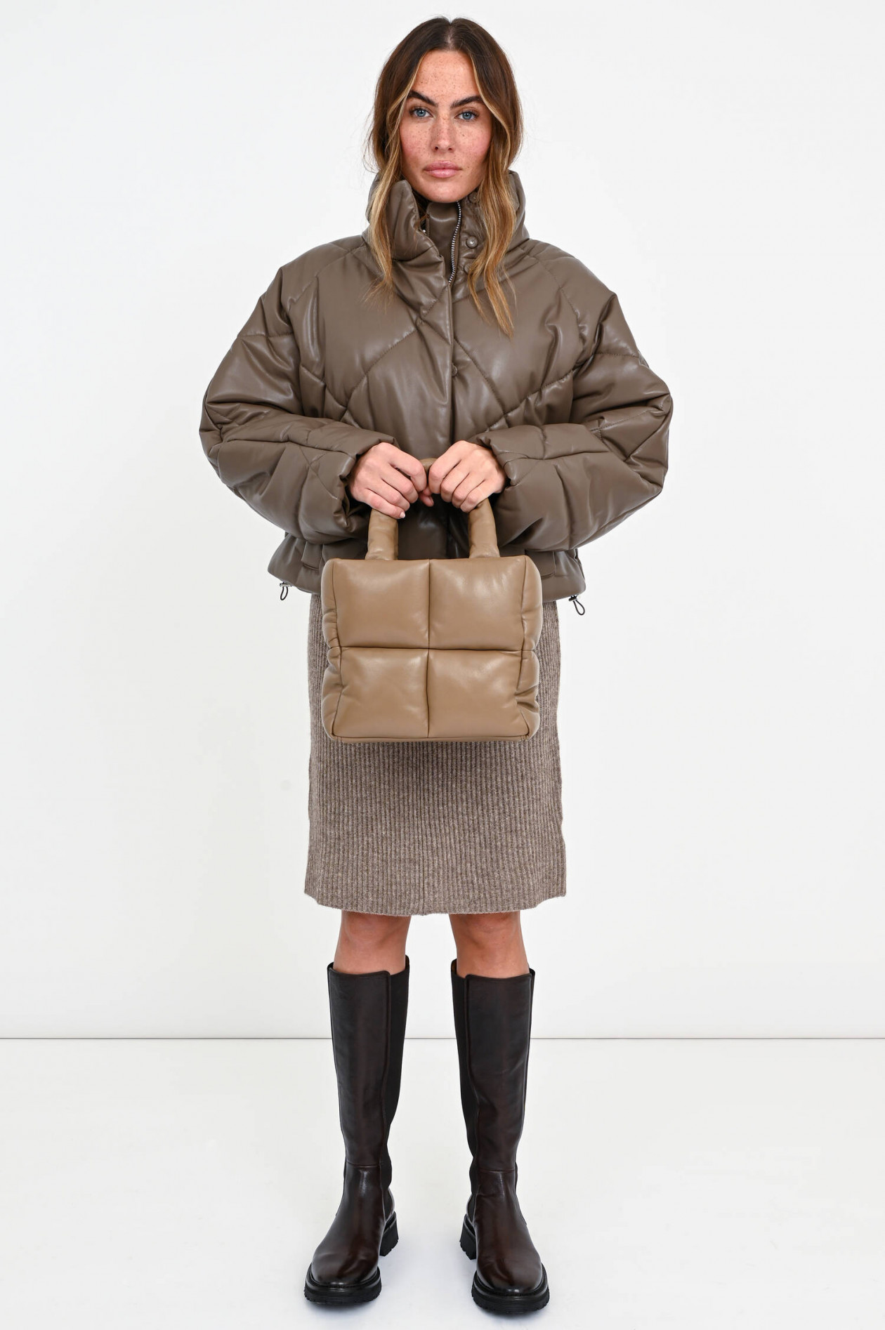 Stand Studio Kleine Polster-Stepp Tasche ROSEANNE in Nougat | GRUENER.AT