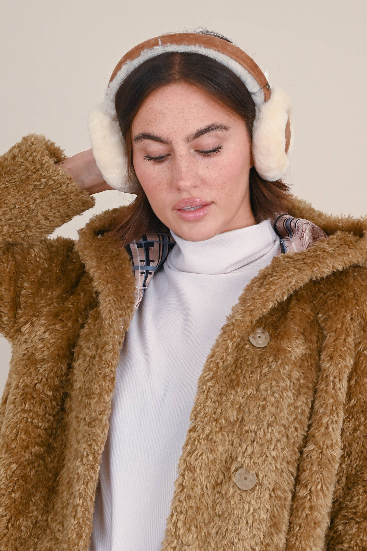 UGG Bluetooth Ohrenschützer in Chestnut | GRUENER.AT