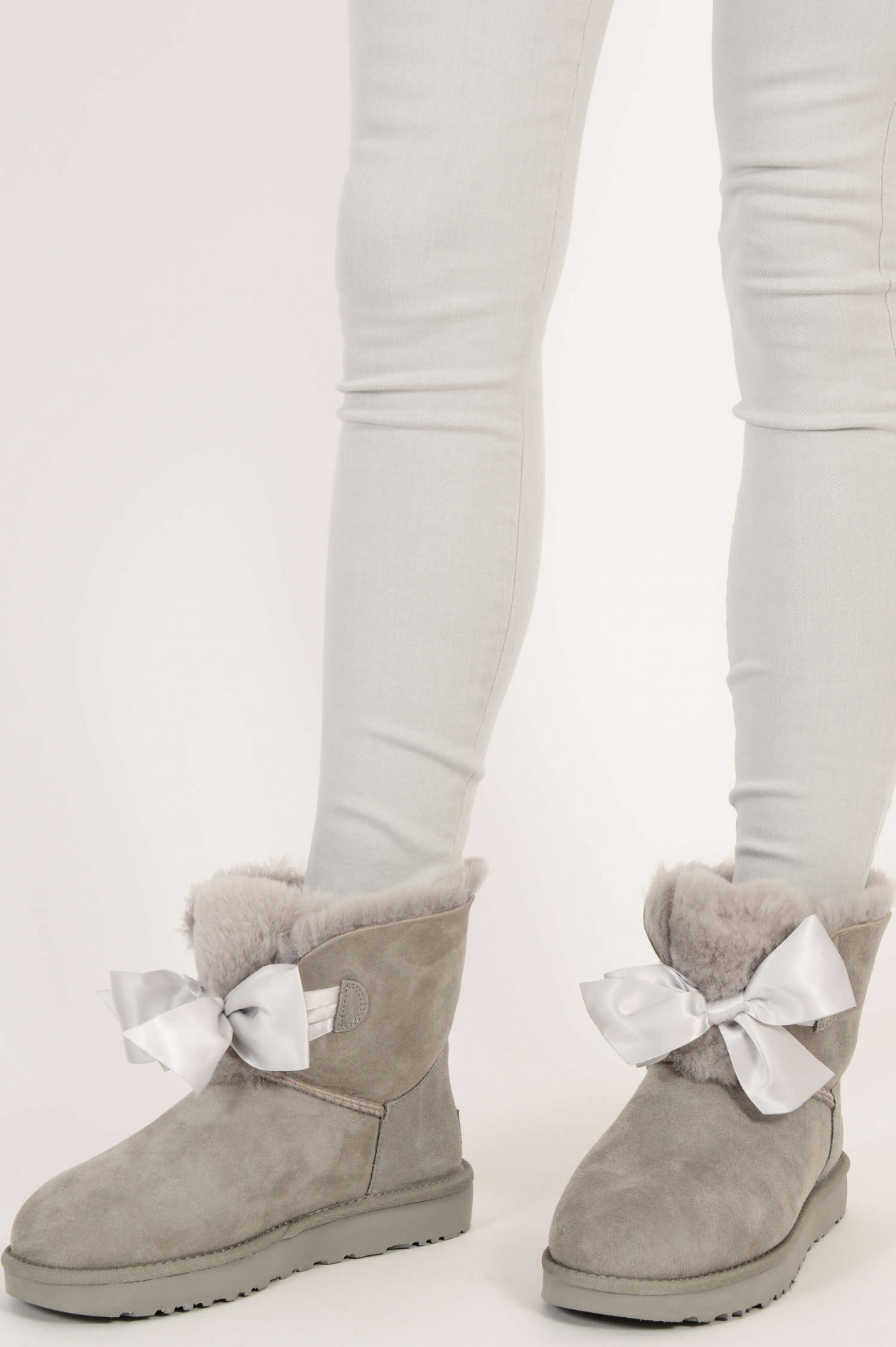 Uggs discount gita bow