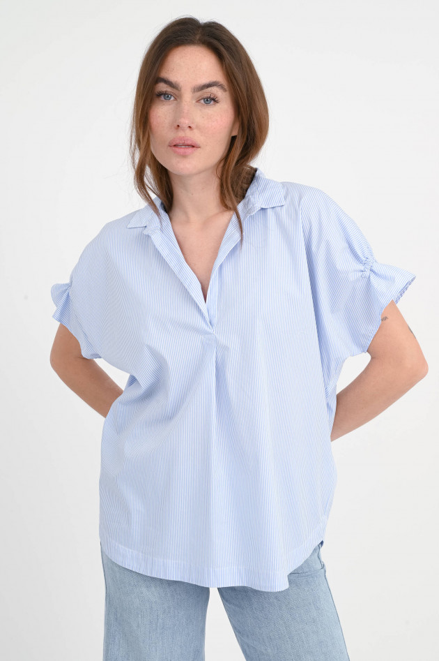 0039-Italy Gestreifte Bluse mit Arm-Detail in Blau/Weiß