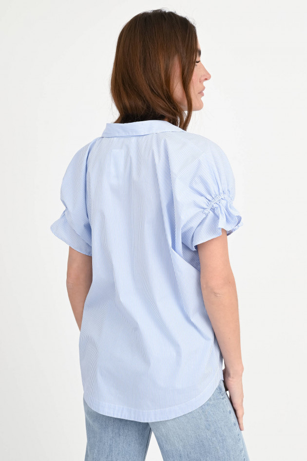 0039-Italy Gestreifte Bluse mit Arm-Detail in Blau/Weiß
