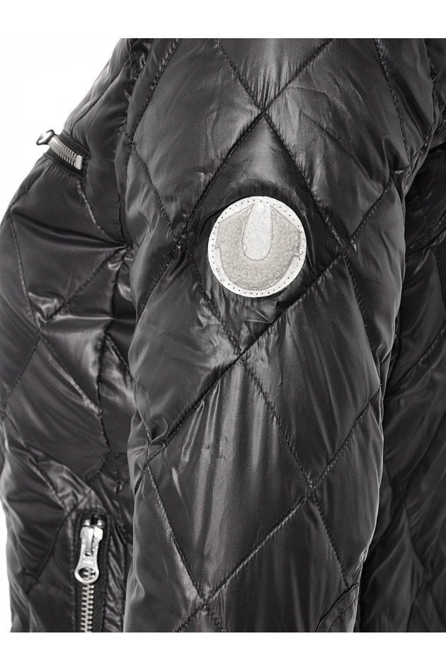 Daunenjacke Black