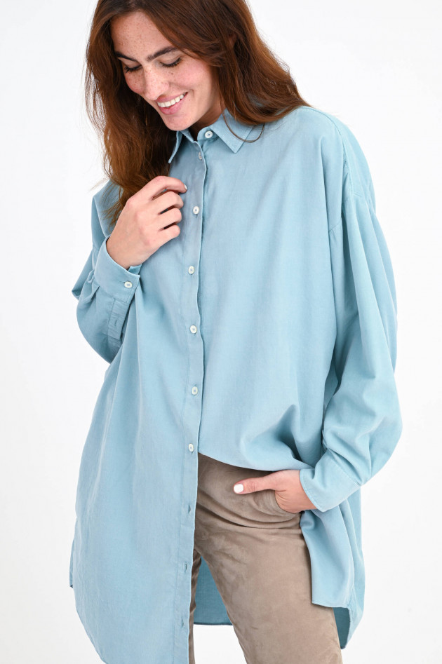 1868 Lange Bluse aus Feincord in Aqua