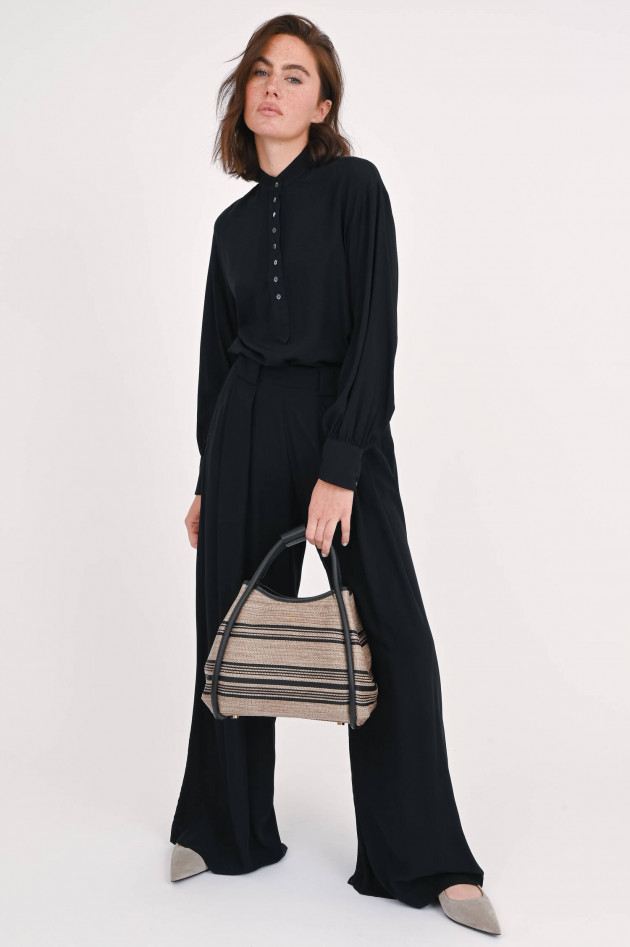 1868 Bluse mit langem Arm in Schwarz