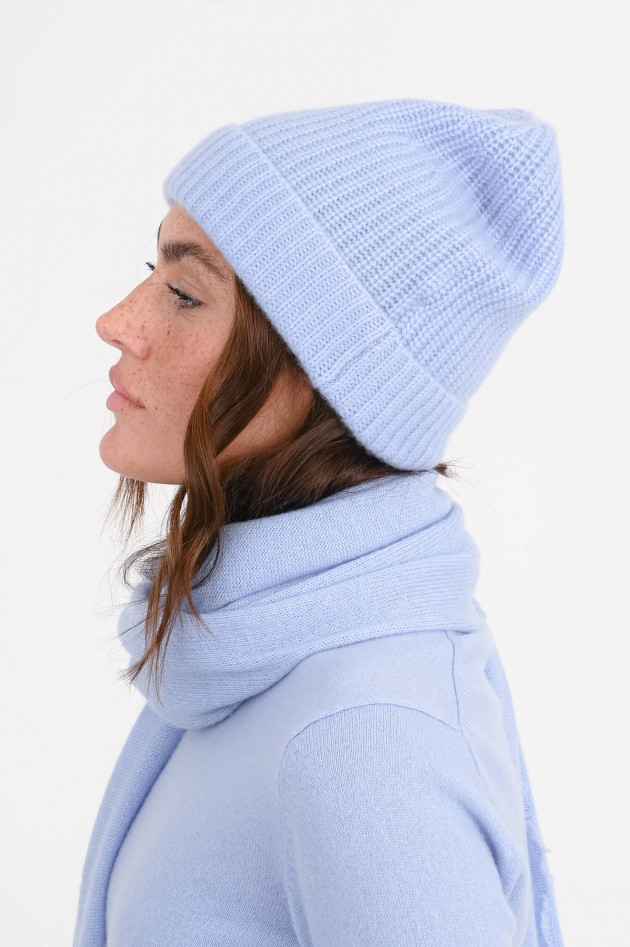 1868 Rippstrickmütze aus Cashmere in Hellblau