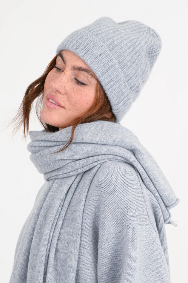 1868 Rippstrickmütze aus Cashmere in Hellgrau