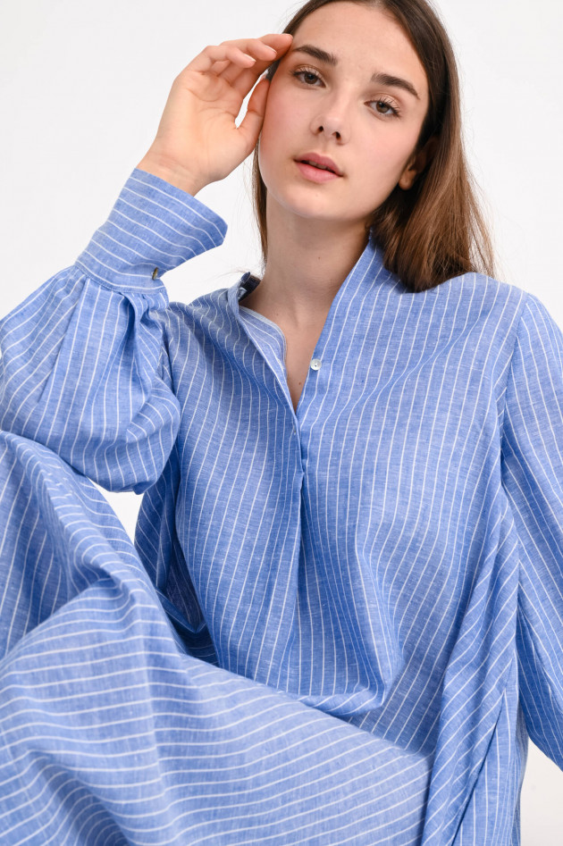 1868 Gestreiftes A-Linien-Kleid in Blau/Weiß
