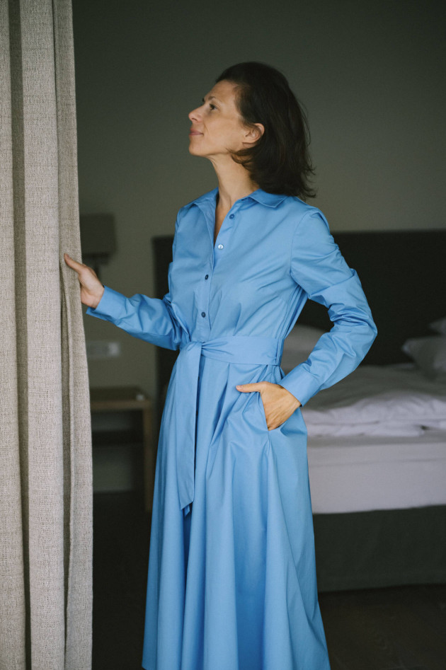 1868 Blusenkleid ADRIANA in Hellblau