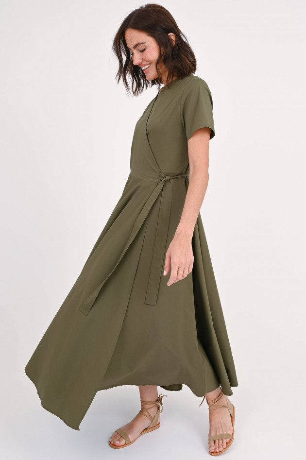 1868 Wickelkleid aus Baumwollpopeline in Oliv