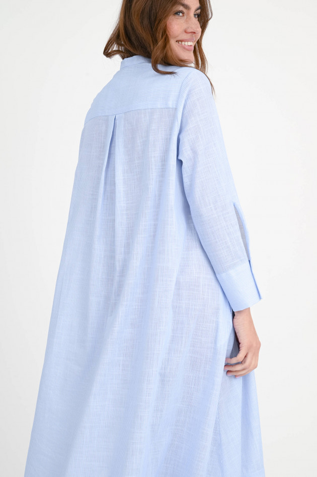 1868 Midikleid OTORRA in Hellblau/Weiß schmal gestreift