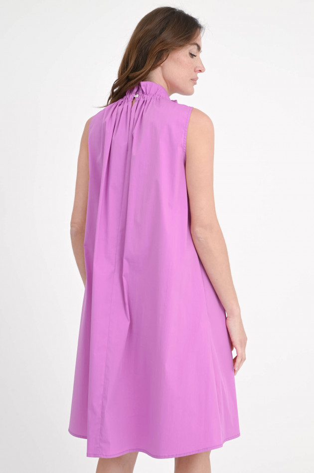 1868 Kleid ANGELA mit Rüschenkragen in Radiant Orchid