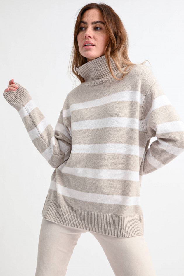 1868 Gestreifter Pullover mit Turtleneck in Sand/Weiß