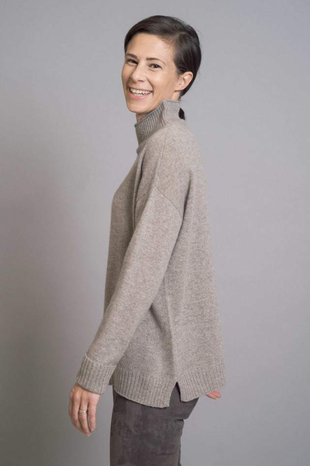 1868 Cashmere Turtleneckpullover in Taupe