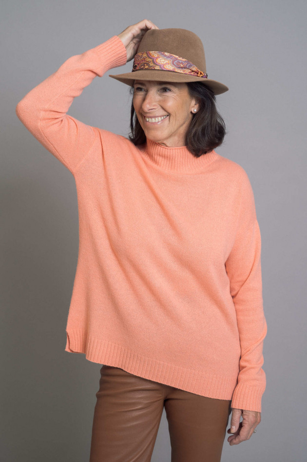 1868 Cashmere Turtleneckpullover in Koralle