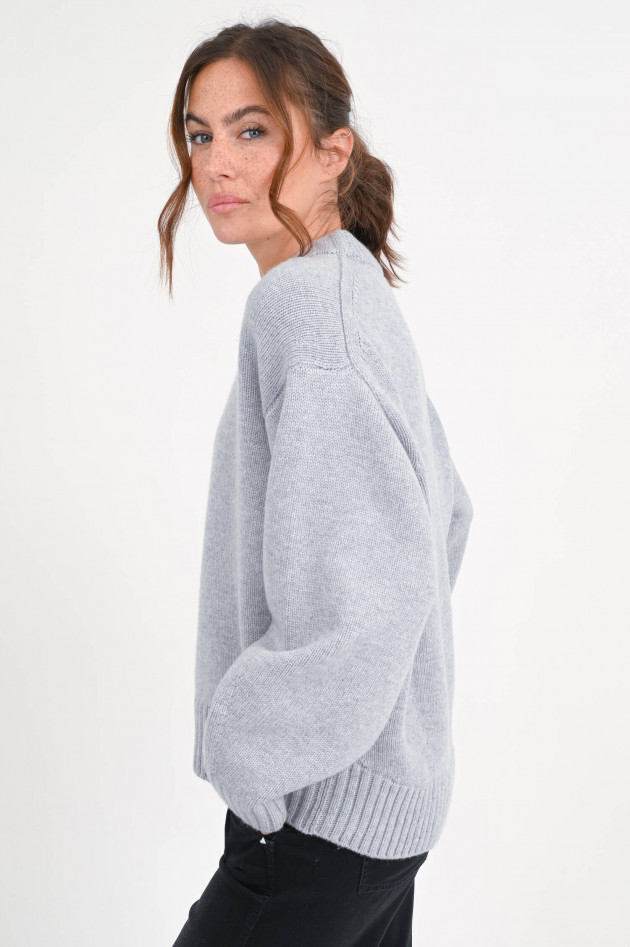 1868 Pullover aus Wolle in Hellgrau