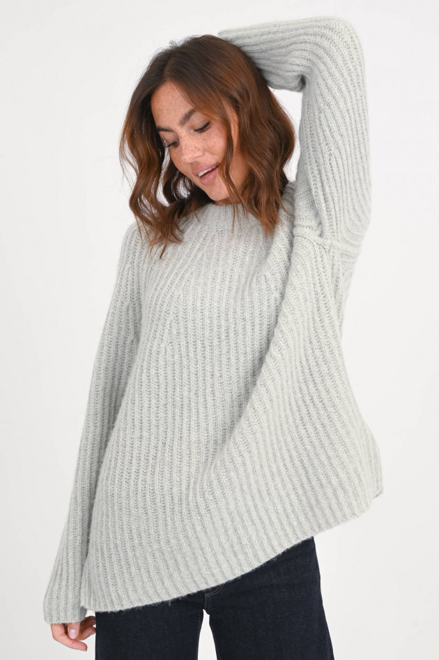 1868 Grobstrickpullover aus Cashmere-Mix in Hellgrau