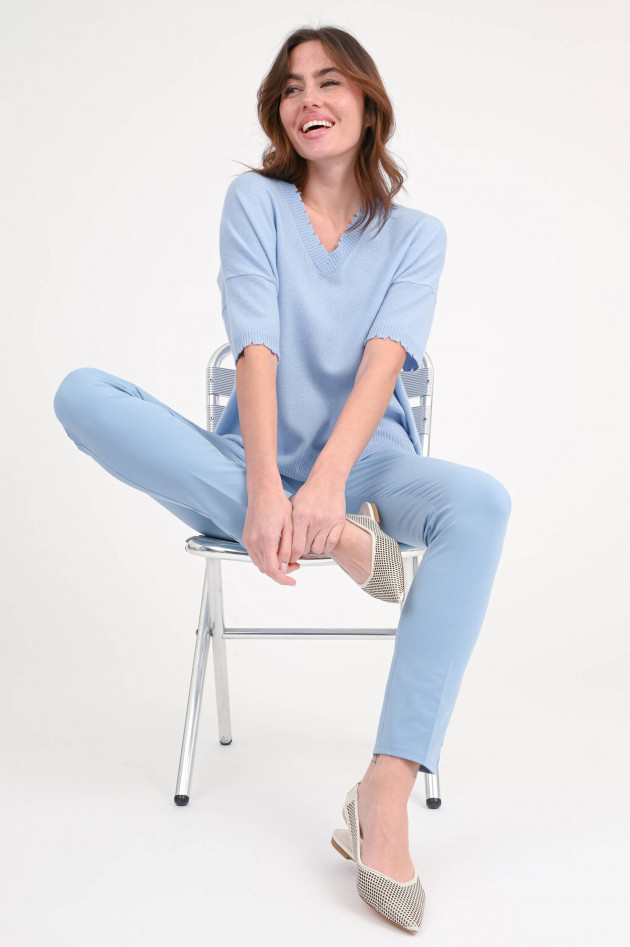 1868 Woll-Cashmere Pullover mit V-Ausschnitt in Azzuro