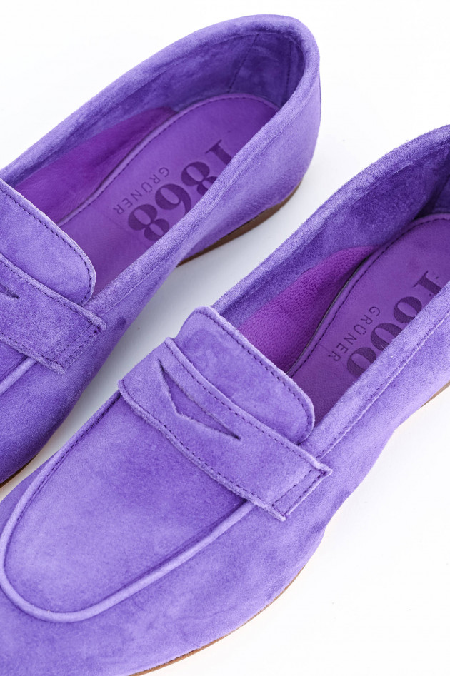 1868 Loafer aus Veloursleder in Violett