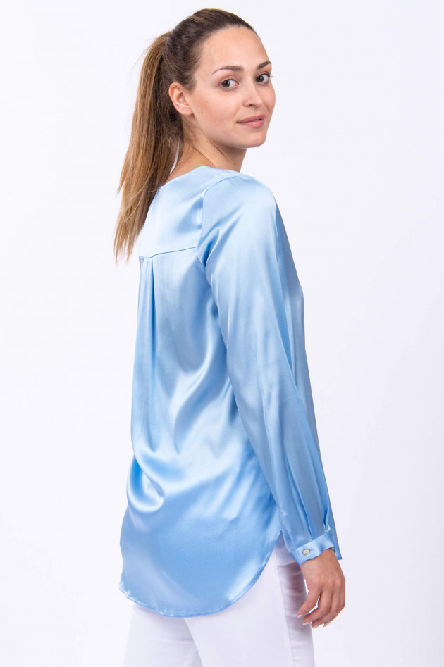 1868 Seidenbluse MASTRA in Hellblau