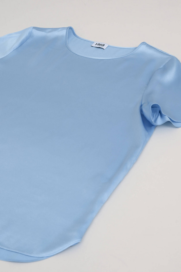 1868 Blusenshirt aus Seide in Hellblau