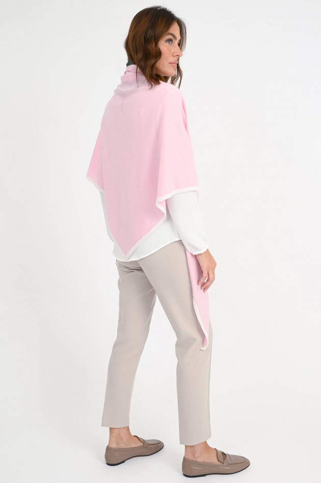 1868 Poncho mit Kontrastfarbe in Rosa