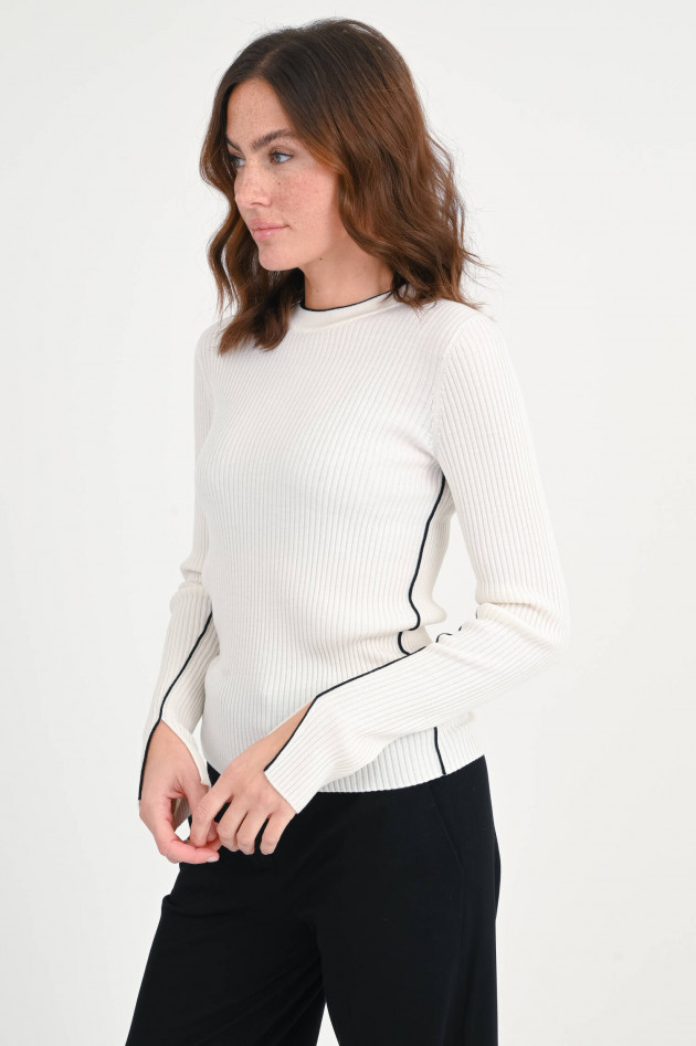 Akris Punto Strickpullover mit Schlitz am Ärmel in Creme