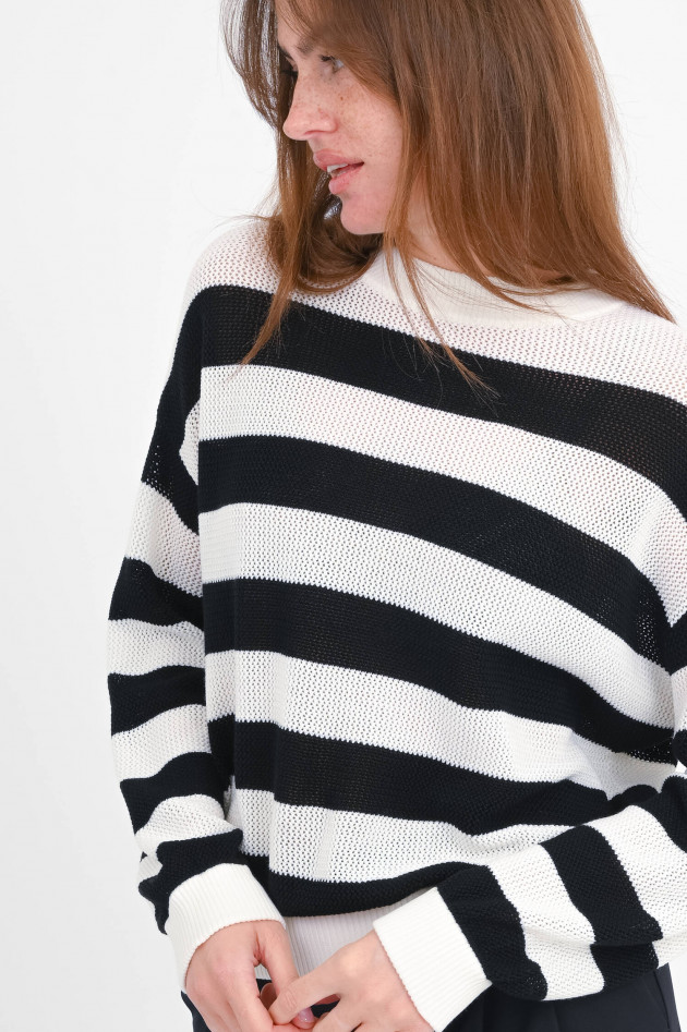 Akris Punto Gestreifter Pullover in Schwarz/Weiß