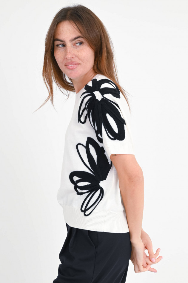 Akris Punto Pullover mit 3D Applikation in Creme/Schwarz