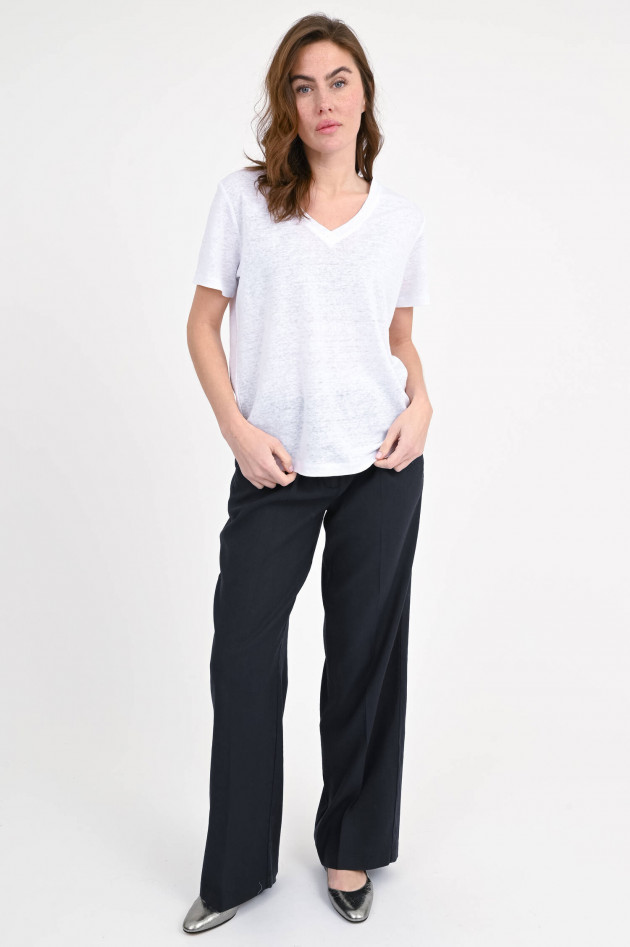 Allude Leinenshirt mit V-Ausschnitt in Weiss